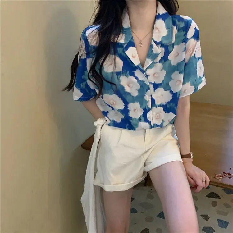 kf S633e24eb428545d7ba5646a70df0bbf0j Summer Korean and Hong Kong style retro short sleeved shirt for female students holiday style oil